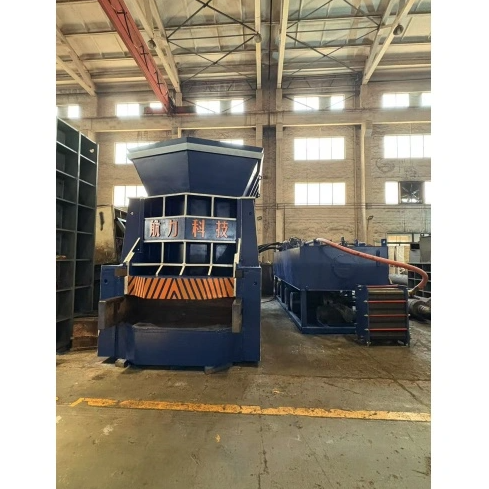 Scrap metal cutting container shear