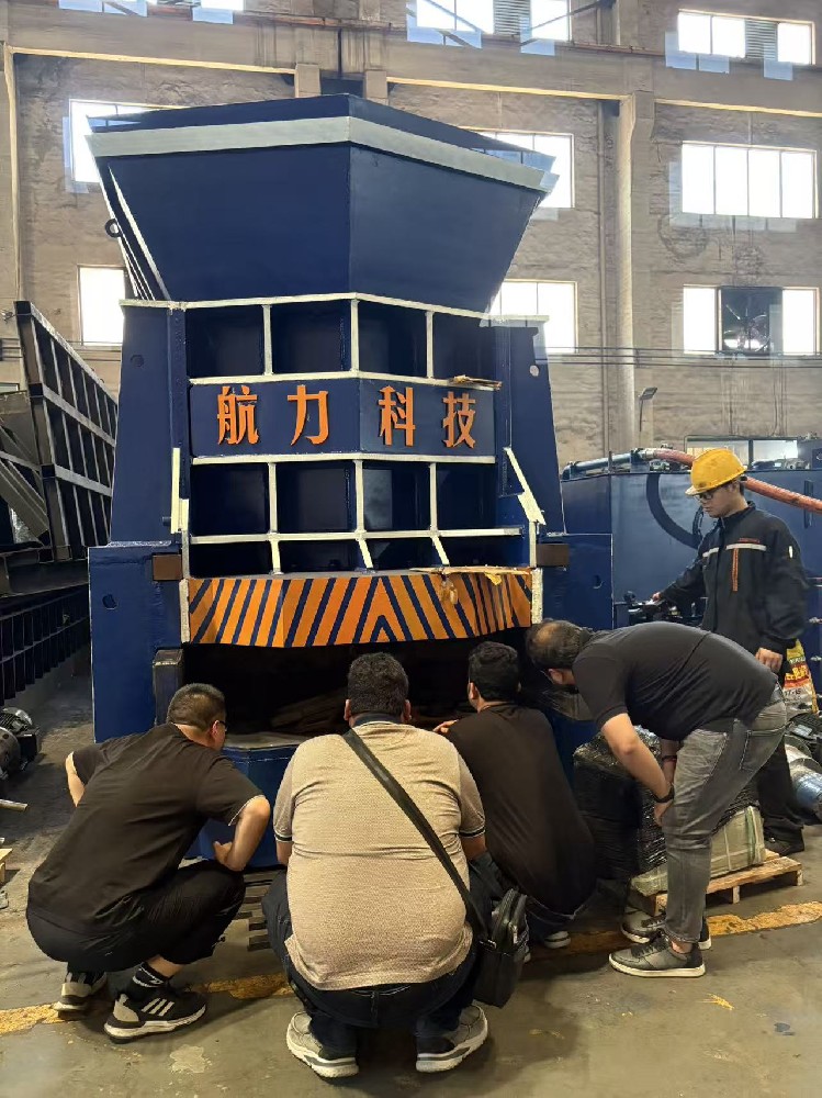 The metal scrap cutting machine has been exported